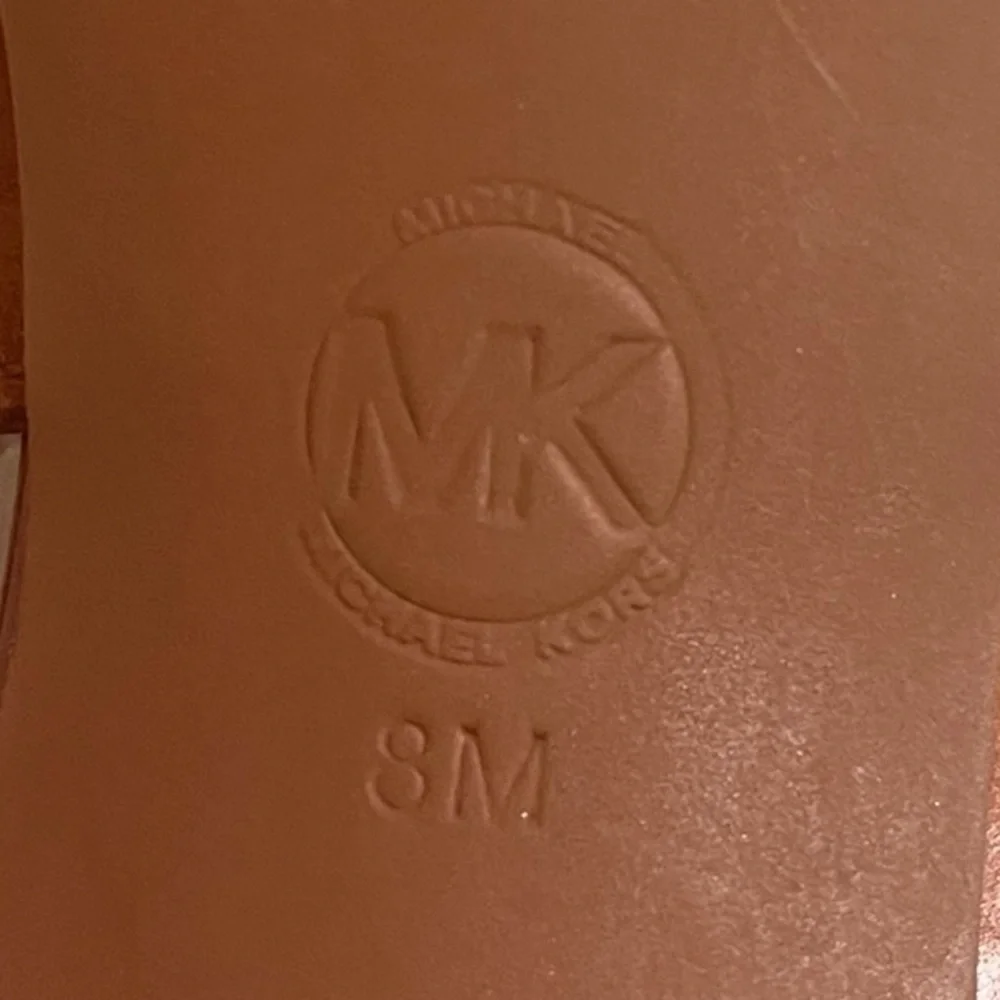 Michael Kors Brown Leather Platform Heels Size 8 Gold MK Logo - Picture 7 of 7